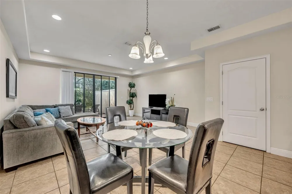 8177 ROSEVILLE BOULEVARD Davenport, FL 33896