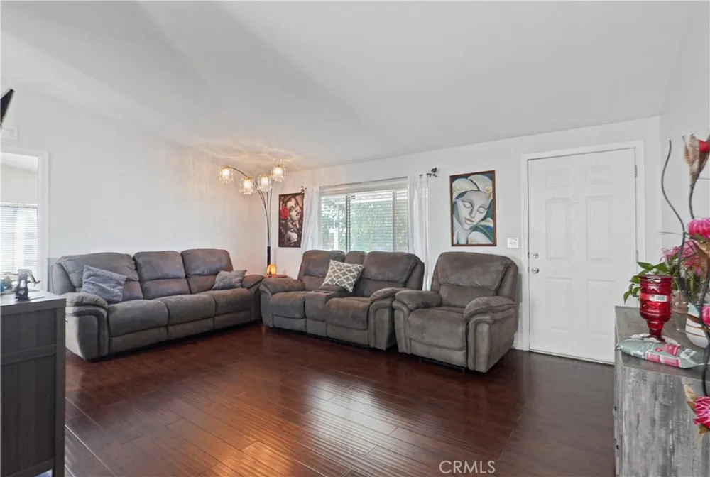27361 Sierra Highway #260 Canyon Country, CA 91351
