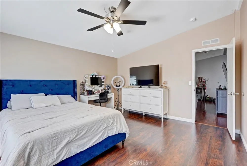 27361 Sierra Highway #260 Canyon Country, CA 91351