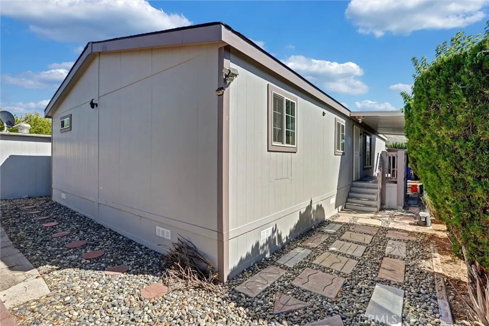 27361 Sierra Highway #260 Canyon Country, CA 91351