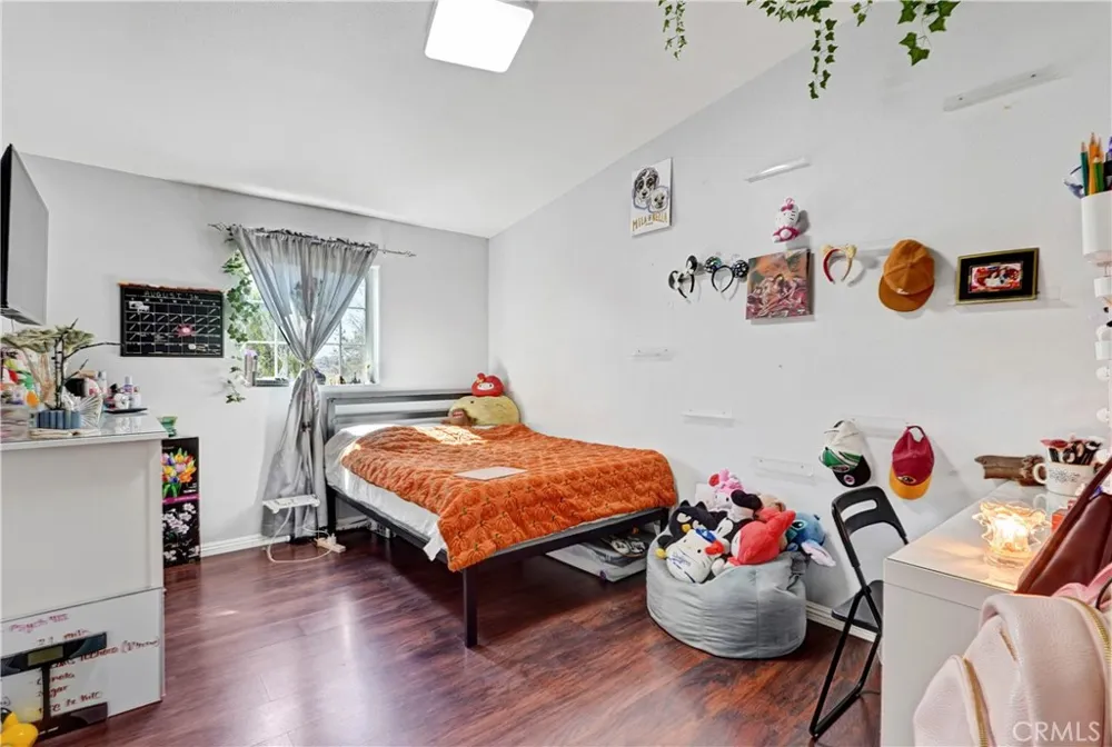 27361 Sierra Highway #260 Canyon Country, CA 91351