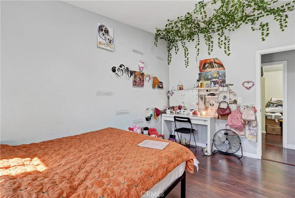 27361 Sierra Highway #260 Canyon Country, CA 91351