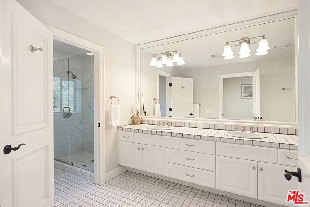 1476 Palisades Drive Los Angeles, CA 90272