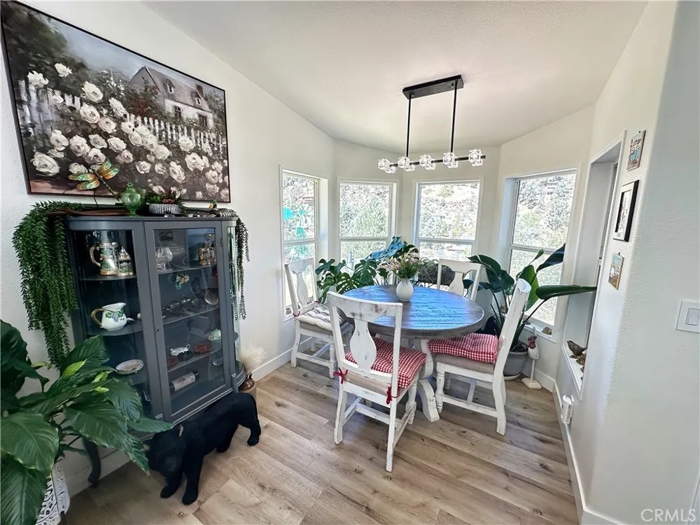 4125 Roosevelt Frazier Park, CA 93225