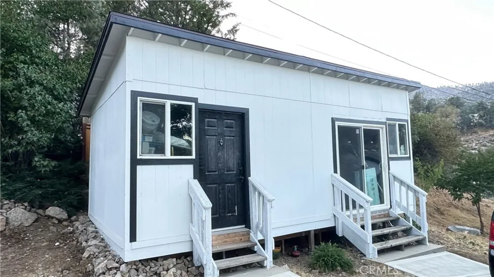 4125 Roosevelt Frazier Park, CA 93225