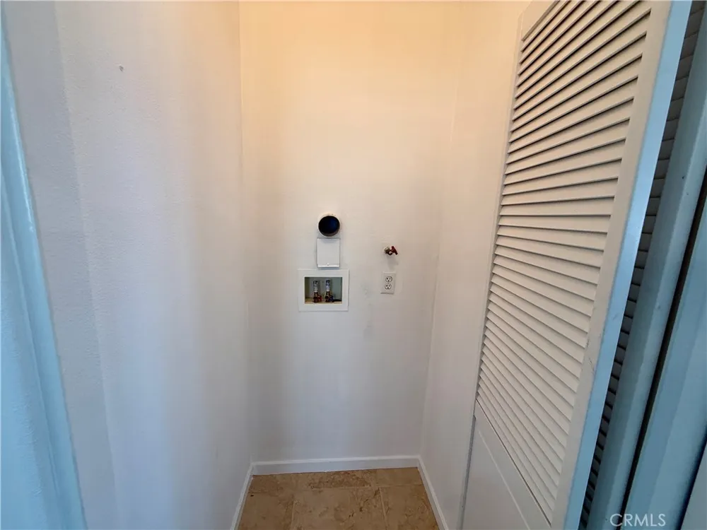 15605 Odyssey #14 Granada Hills, CA 91344
