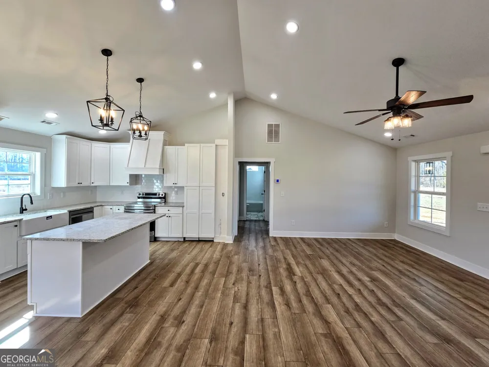 3274 Collard Valley RD Cedartown, GA 30125