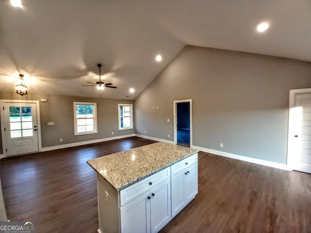 3274 Collard Valley RD Cedartown, GA 30125