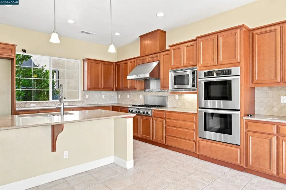 5193 Crystyl Ranch Drive Concord, CA 94521