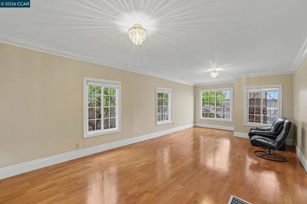 2616 73rd Ave Oakland, CA 94605