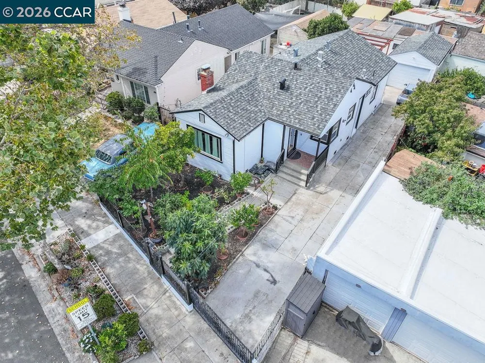 1637 100th Ave Oakland, CA 94603