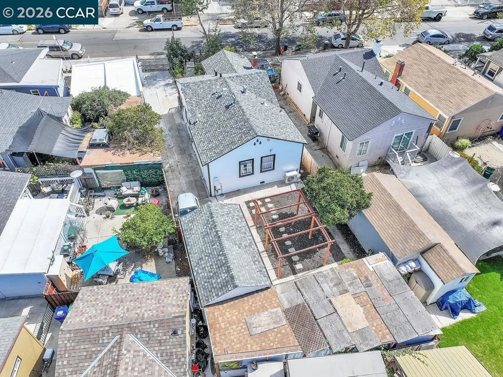 1637 100th Ave Oakland, CA 94603