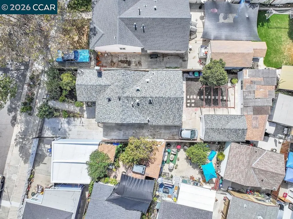 1637 100th Ave Oakland, CA 94603