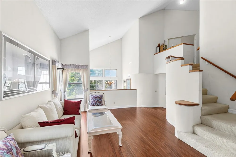 10133 Saddlehill Rancho Cucamonga, CA 91737
