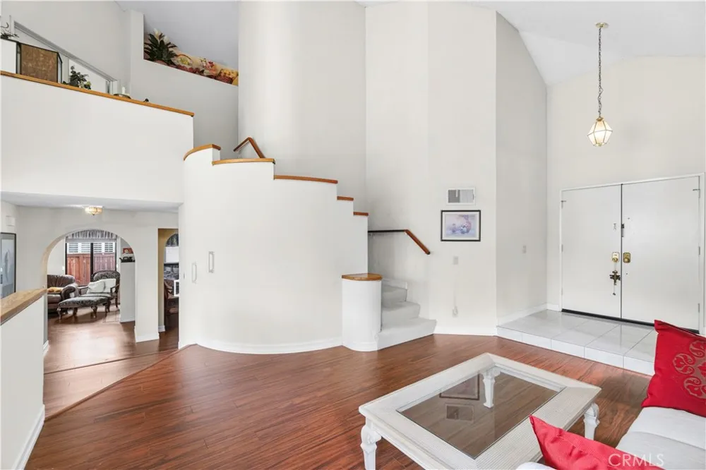 10133 Saddlehill Rancho Cucamonga, CA 91737