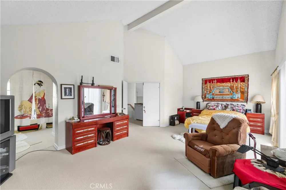 10133 Saddlehill Rancho Cucamonga, CA 91737