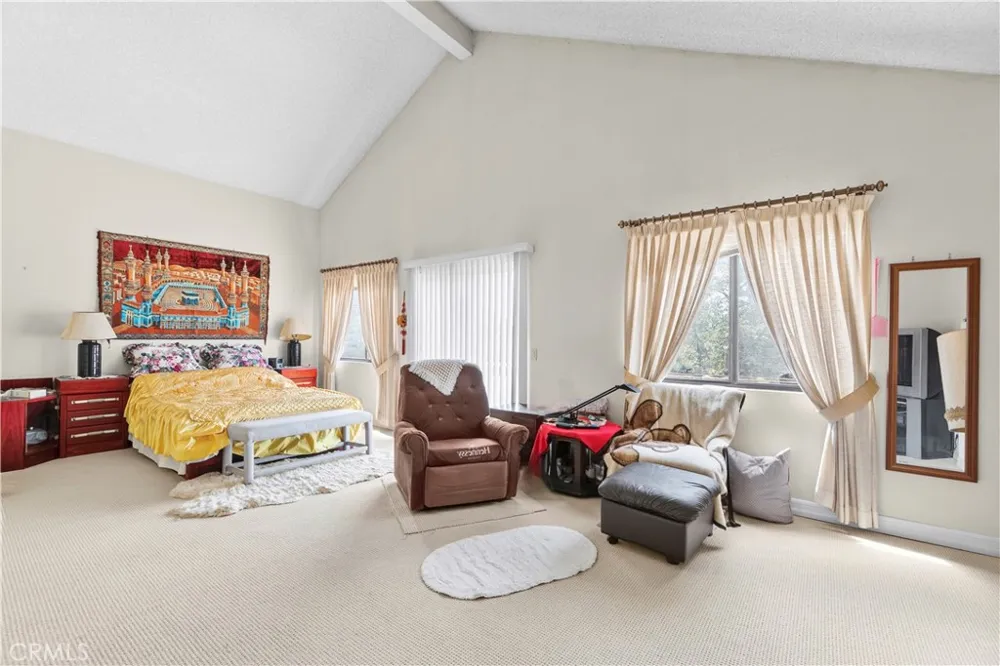 10133 Saddlehill Rancho Cucamonga, CA 91737