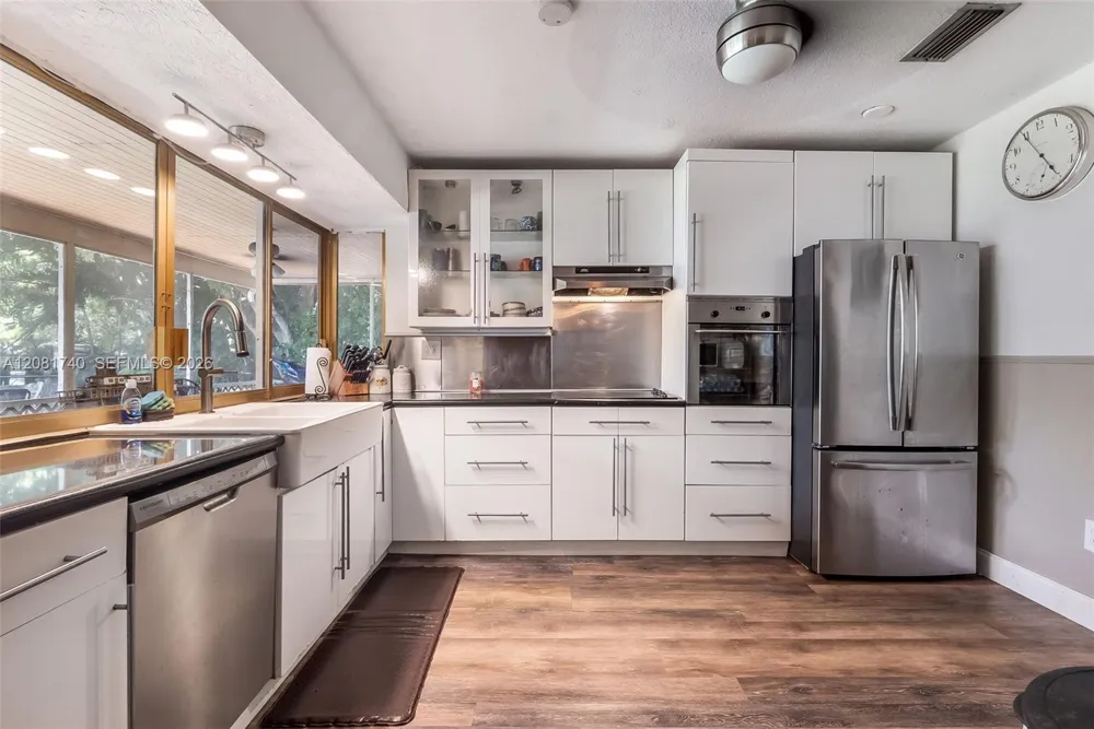 6105 SW 55th Ct Davie, FL 33314