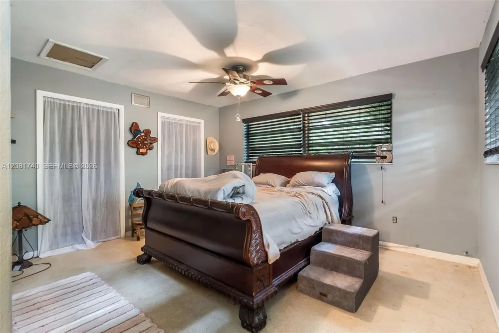 6105 SW 55th Ct Davie, FL 33314