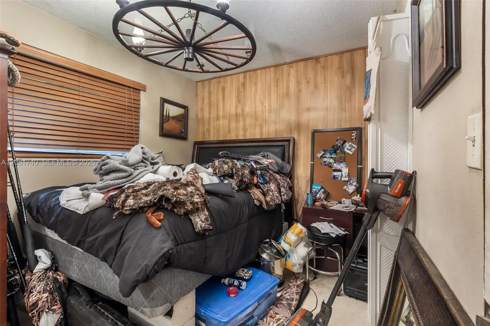 6105 SW 55th Ct Davie, FL 33314
