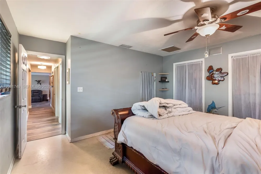 6105 SW 55th Ct Davie, FL 33314