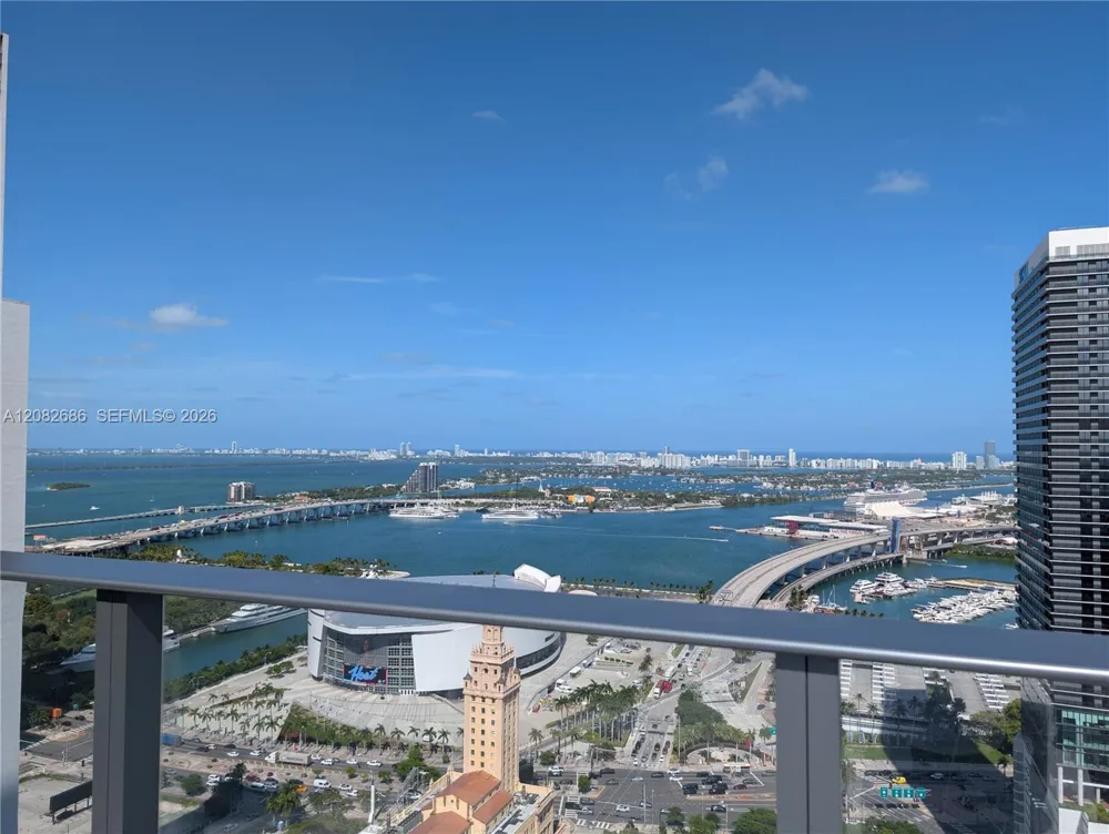 121 NE 5th St #1209 Miami, FL 33132