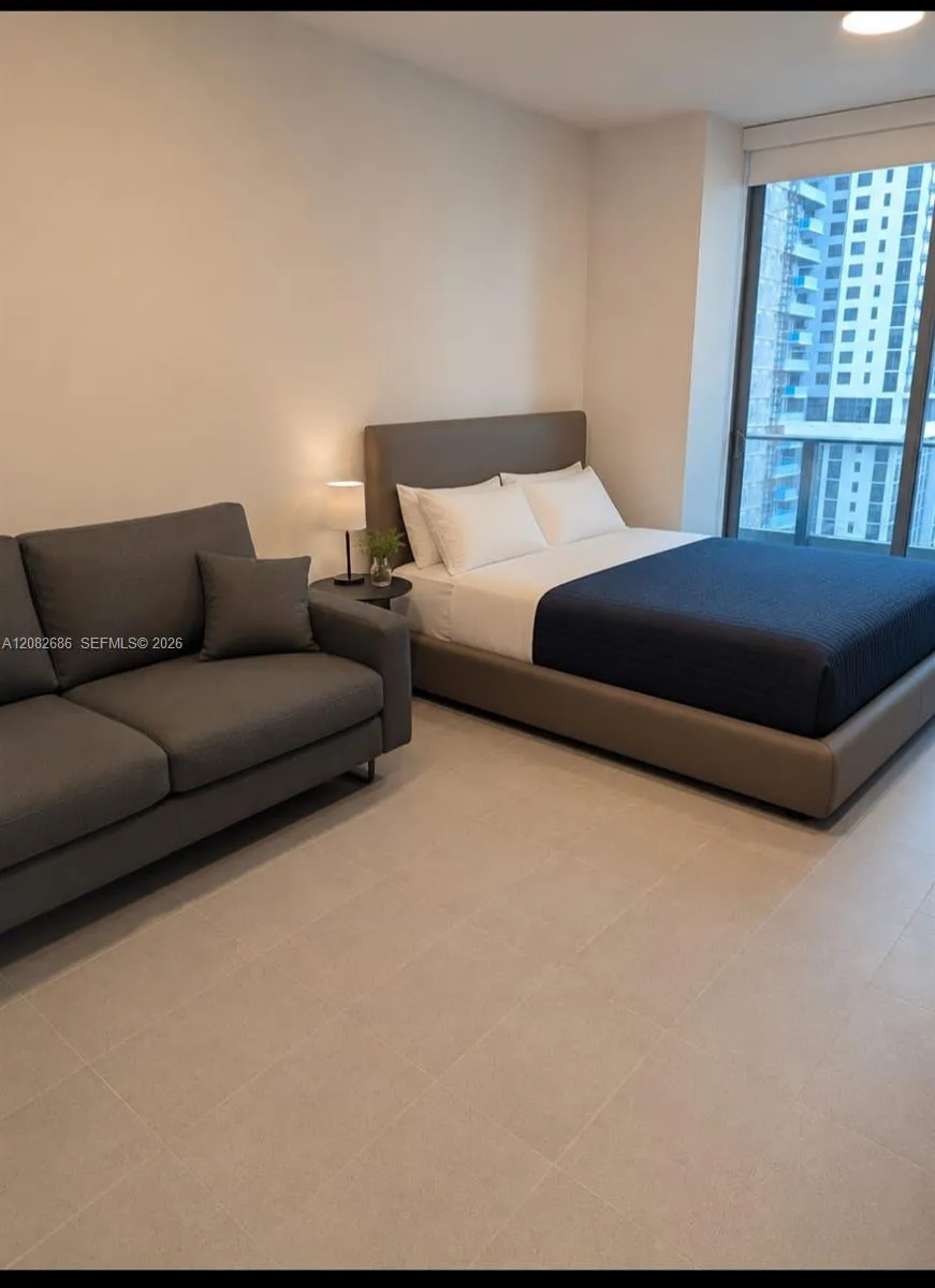 121 NE 5th St #1209 Miami, FL 33132