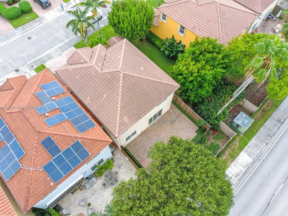 7670 NW 113th Path Doral, FL 33178
