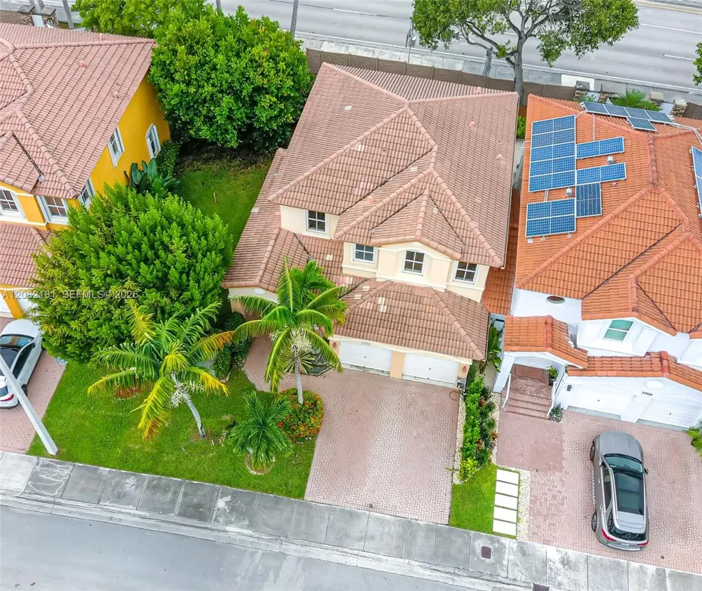 7670 NW 113th Path Doral, FL 33178
