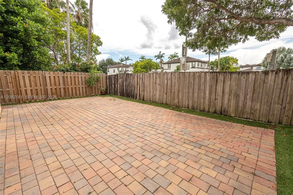 7670 NW 113th Path Doral, FL 33178