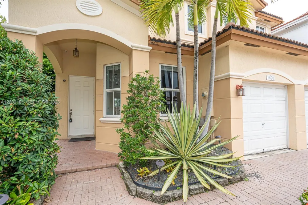 7670 NW 113th Path Doral, FL 33178