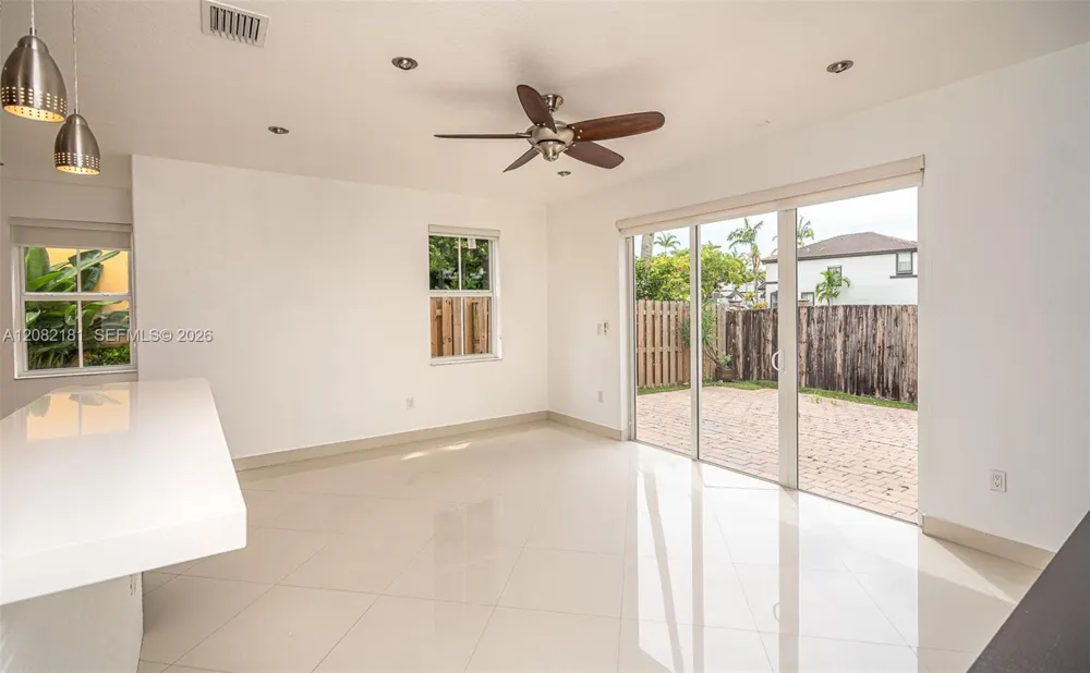7670 NW 113th Path Doral, FL 33178