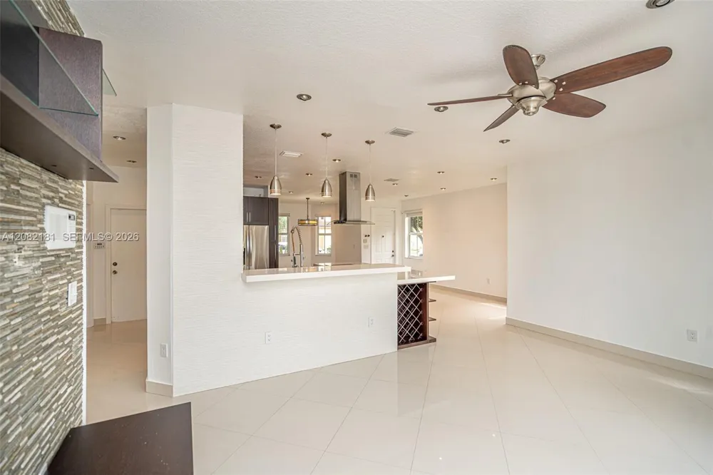 7670 NW 113th Path Doral, FL 33178