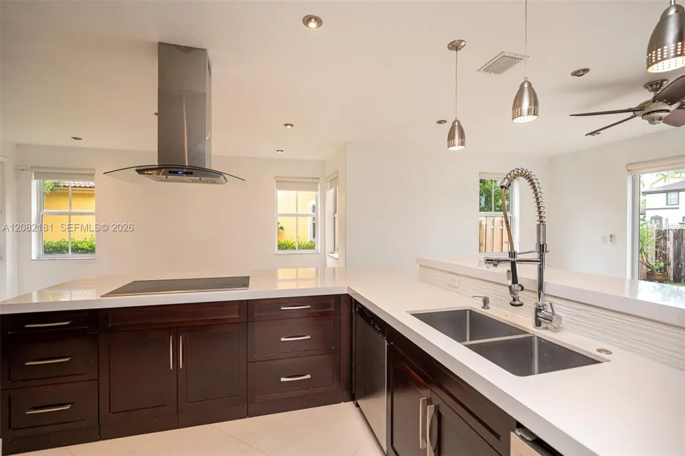7670 NW 113th Path Doral, FL 33178