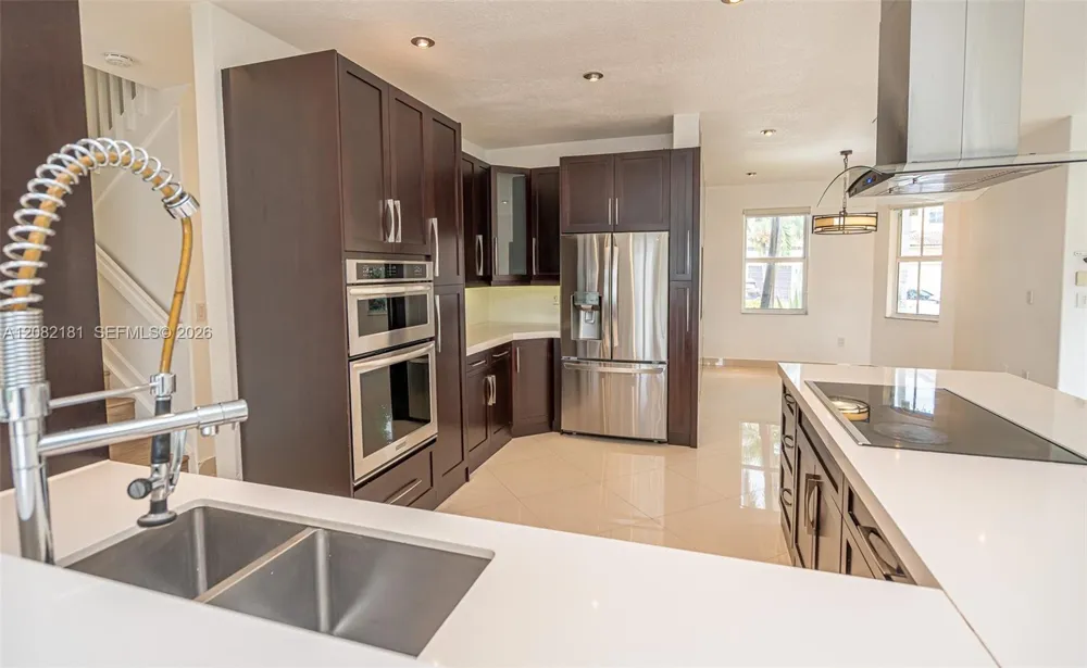 7670 NW 113th Path Doral, FL 33178