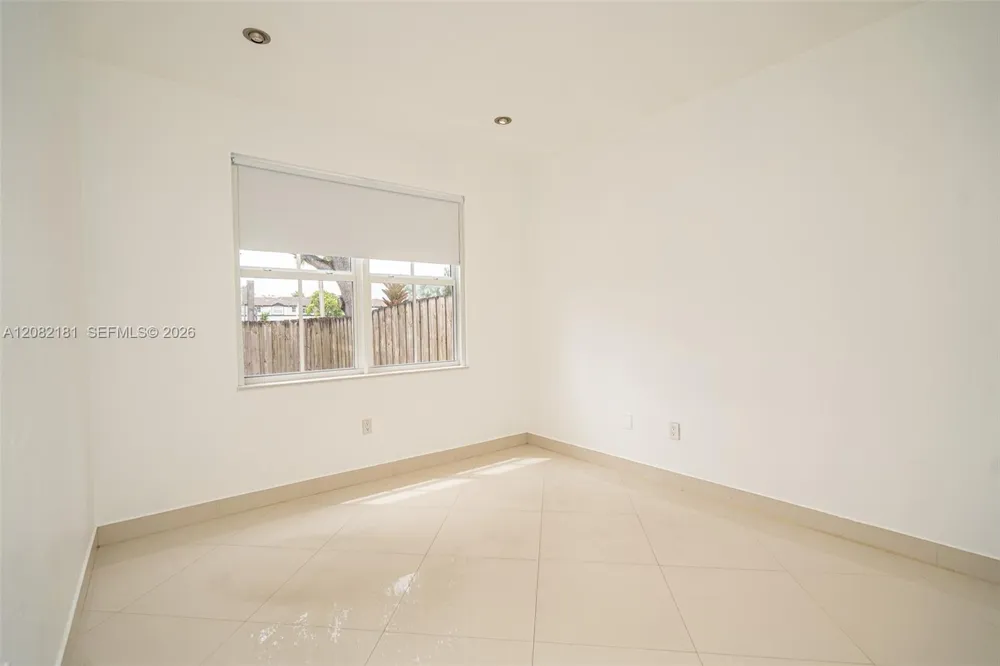 7670 NW 113th Path Doral, FL 33178