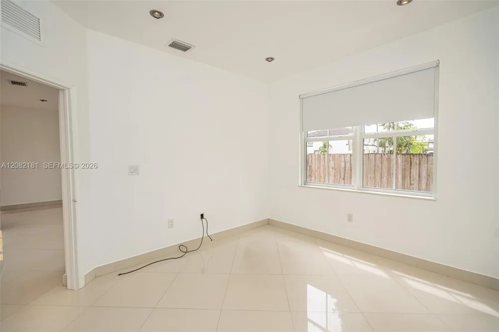 7670 NW 113th Path Doral, FL 33178