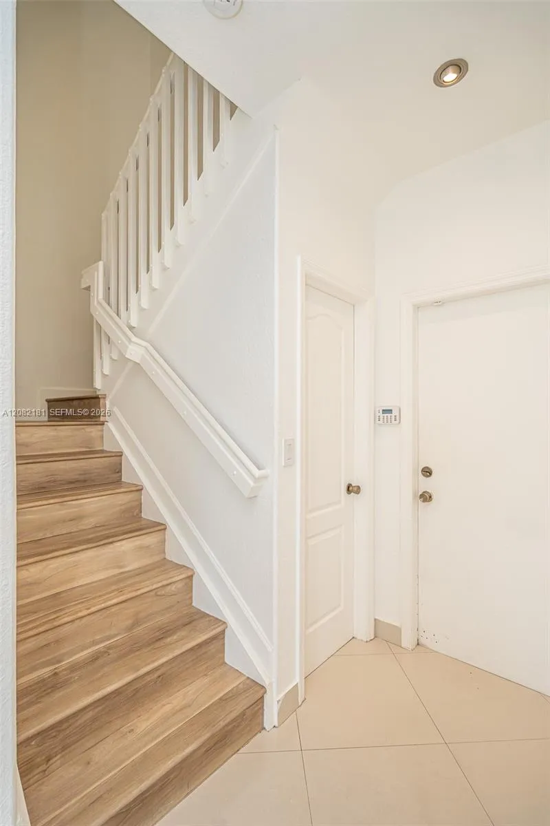 7670 NW 113th Path Doral, FL 33178