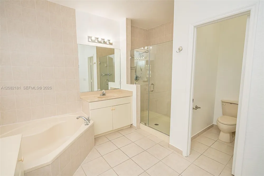 7670 NW 113th Path Doral, FL 33178