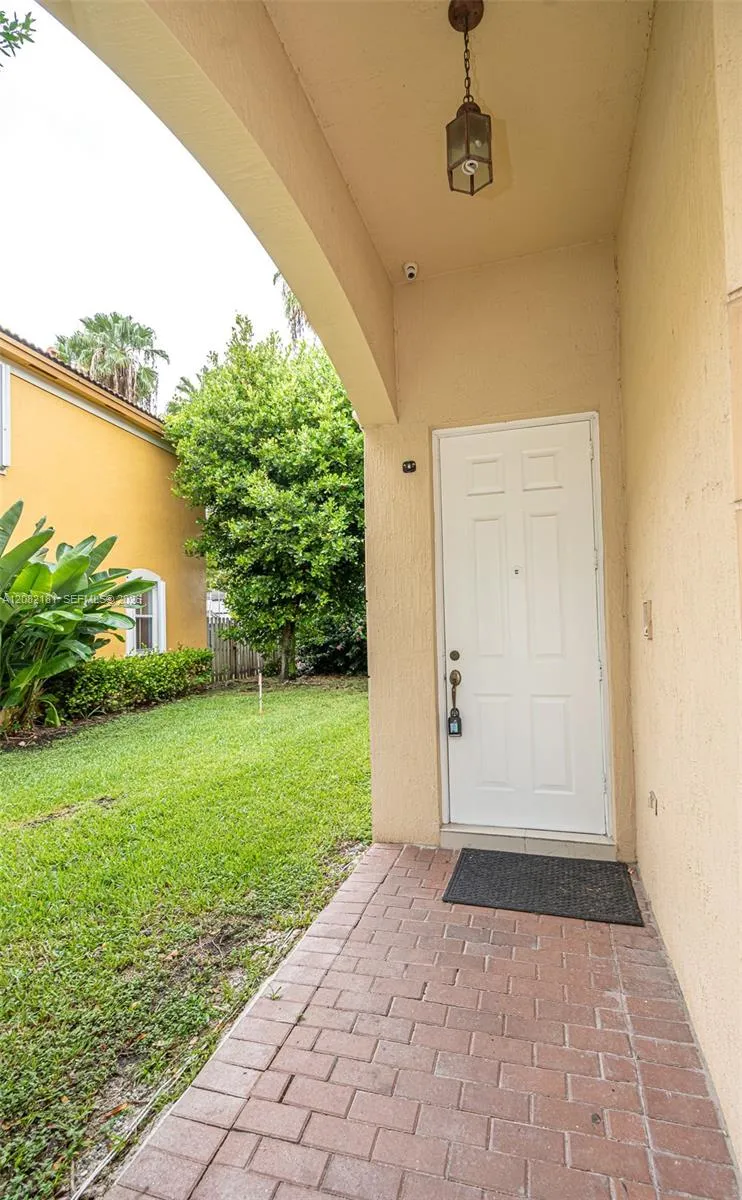 7670 NW 113th Path Doral, FL 33178