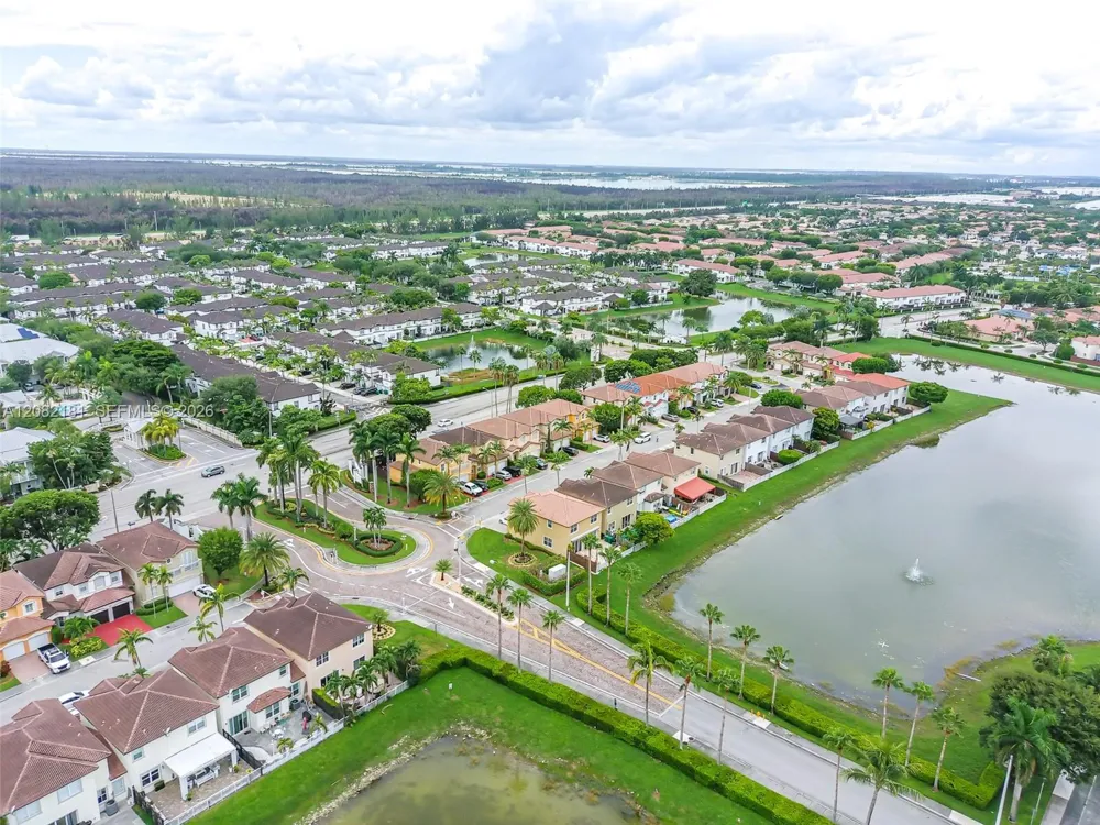 7670 NW 113th Path Doral, FL 33178