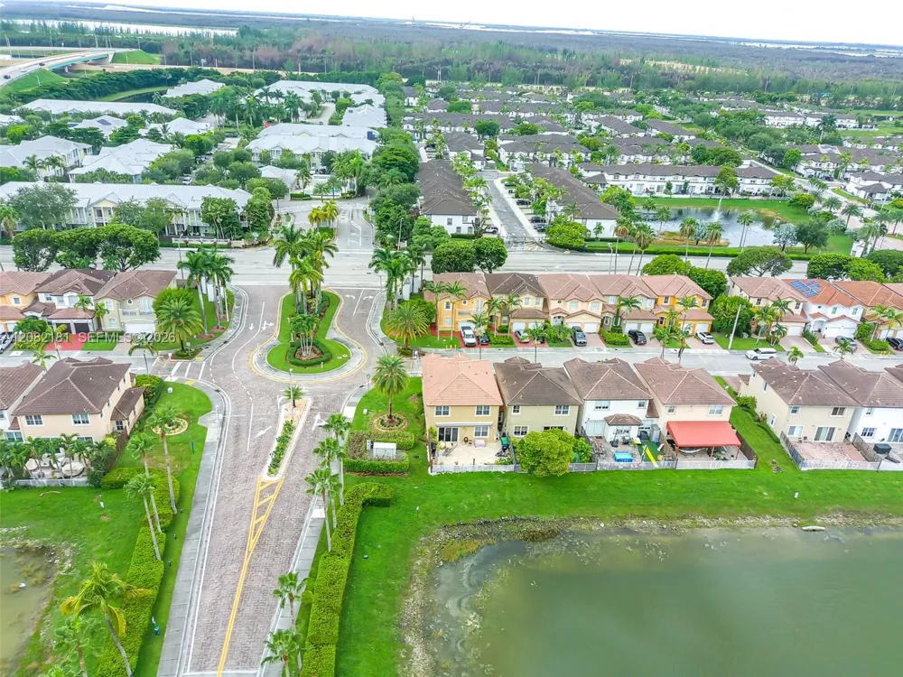 7670 NW 113th Path Doral, FL 33178