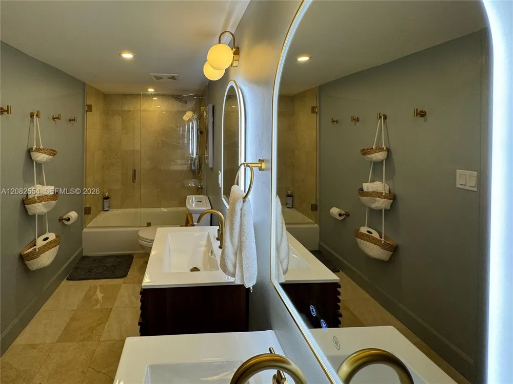 6917 Collins Ave #1409 Miami Beach, FL 33141