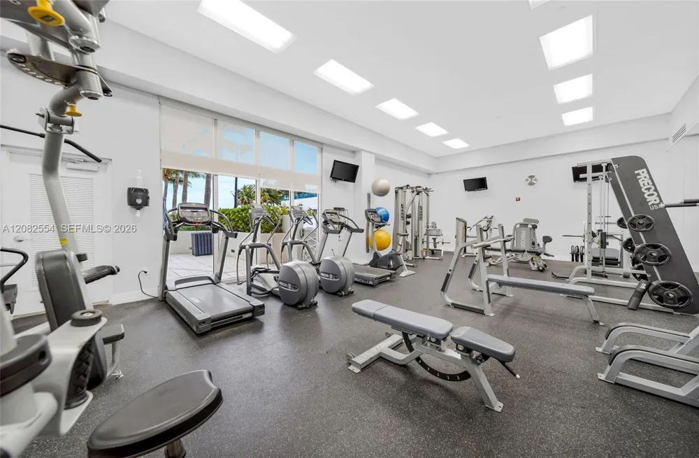 6917 Collins Ave #1409 Miami Beach, FL 33141