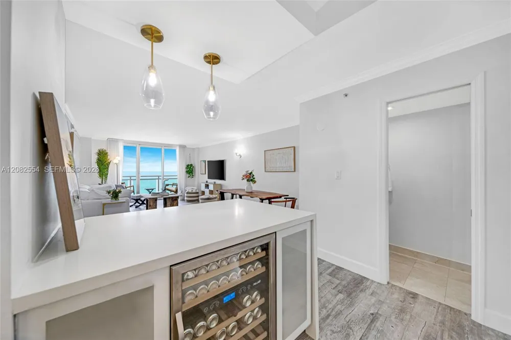 6917 Collins Ave #1409 Miami Beach, FL 33141