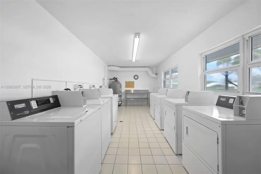 1901 S Ocean Dr #303 Hollywood, FL 33019