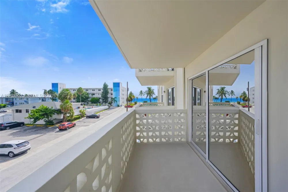 1901 S Ocean Dr #303 Hollywood, FL 33019
