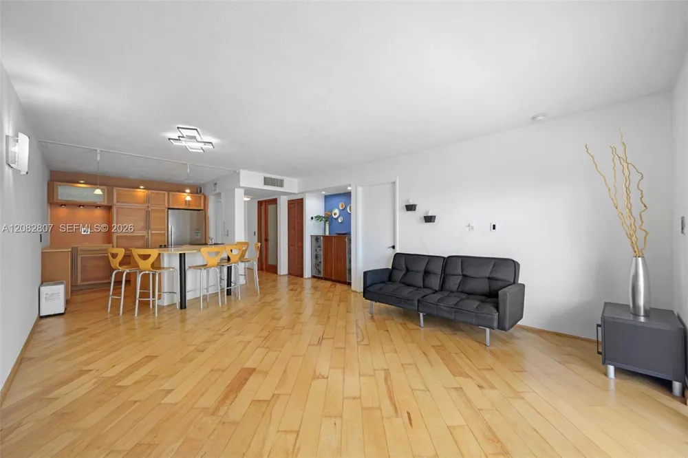 1901 S Ocean Dr #303 Hollywood, FL 33019
