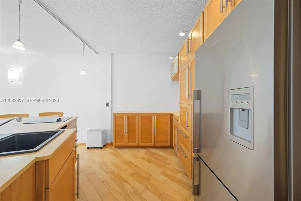 1901 S Ocean Dr #303 Hollywood, FL 33019