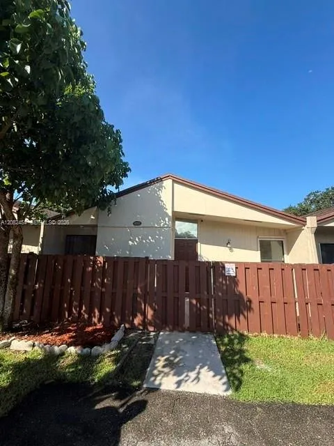 22583 Vistawood Way Boca Raton, FL 33428